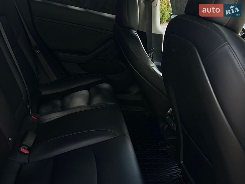Седан Tesla Model 3 2018 в Борисполе