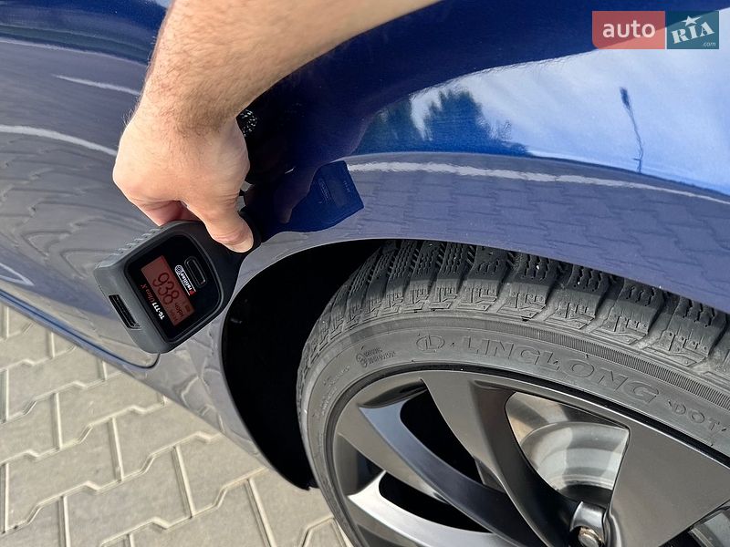 Седан Tesla Model 3 2022 в Виннице