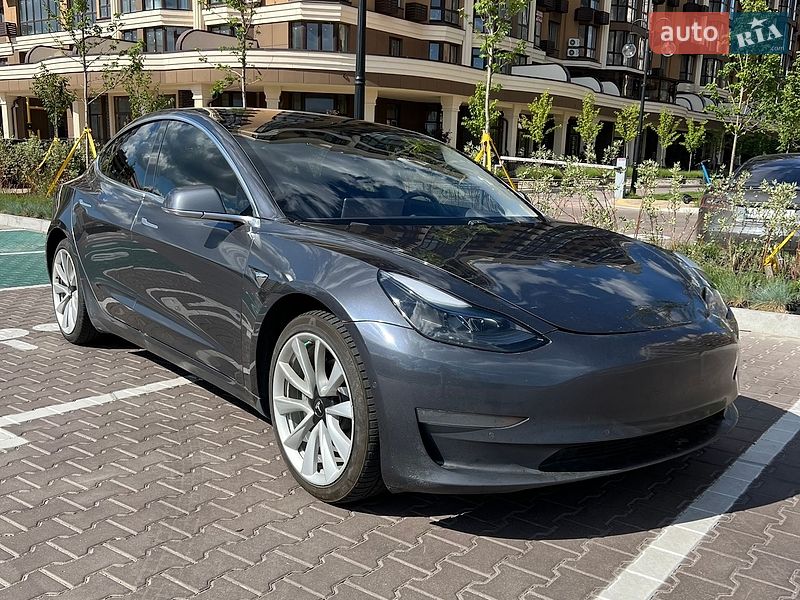 Седан Tesla Model 3 2019 в Києві