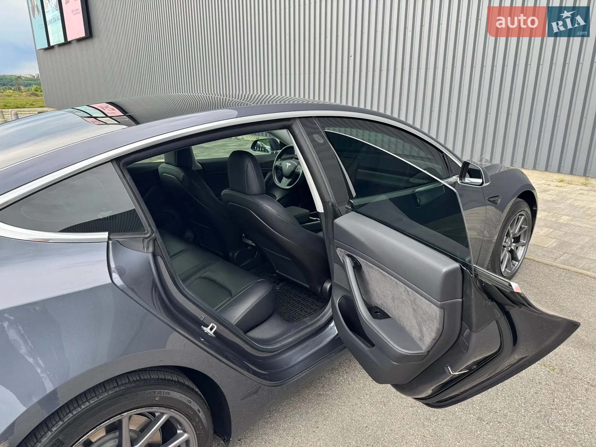 2019 Tesla Model 3 - мініатюра 12