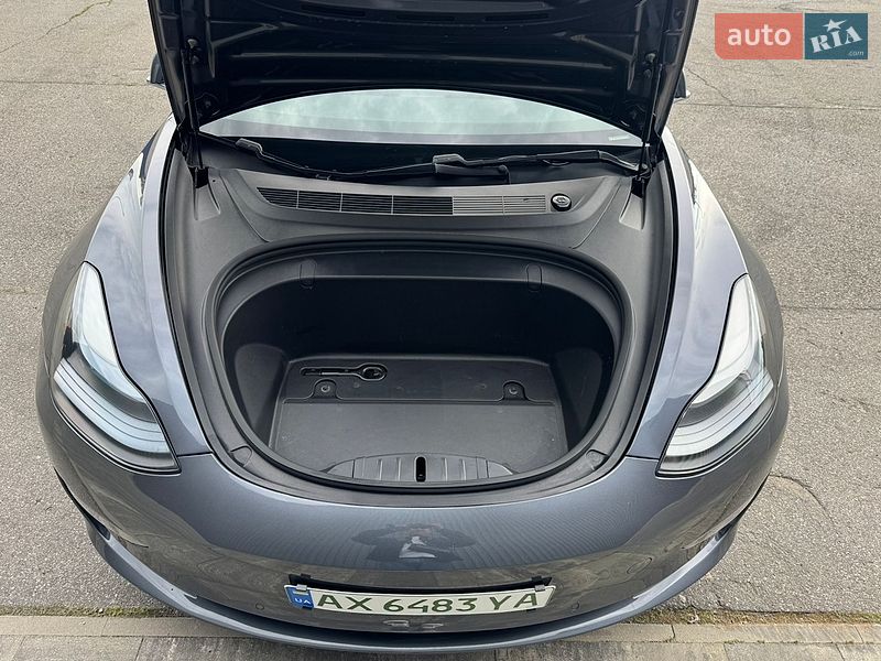 Седан Tesla Model 3 2019 в Харкові