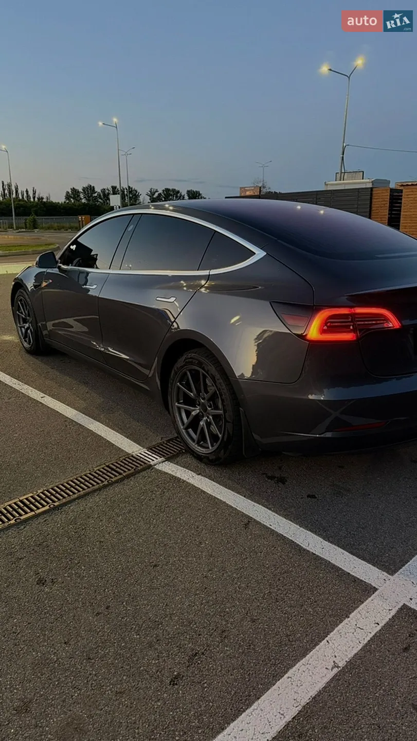 2018 Tesla Model 3 - мініатюра 4