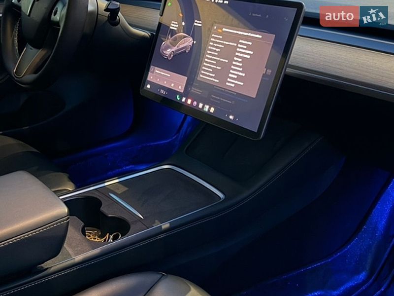 Седан Tesla Model 3 2018 в Борисполе