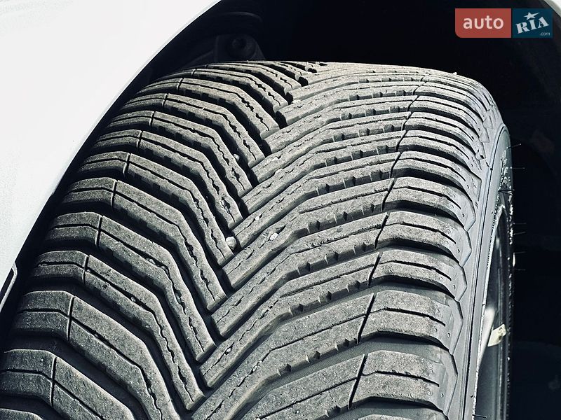 Седан Tesla Model 3 2020 в Кропивницком фото 24 Седан Tesla Model 3 2020 в Кропивницком