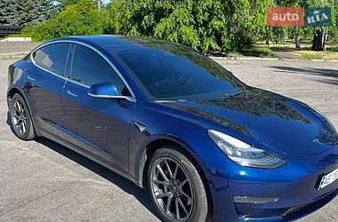 Седан Tesla Model 3 2018 в Кривом Роге
