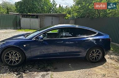 Седан Tesla Model 3 2019 в Києві