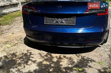 Седан Tesla Model 3 2019 в Києві