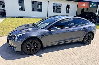 Седан Tesla Model 3 2023 в Сумах