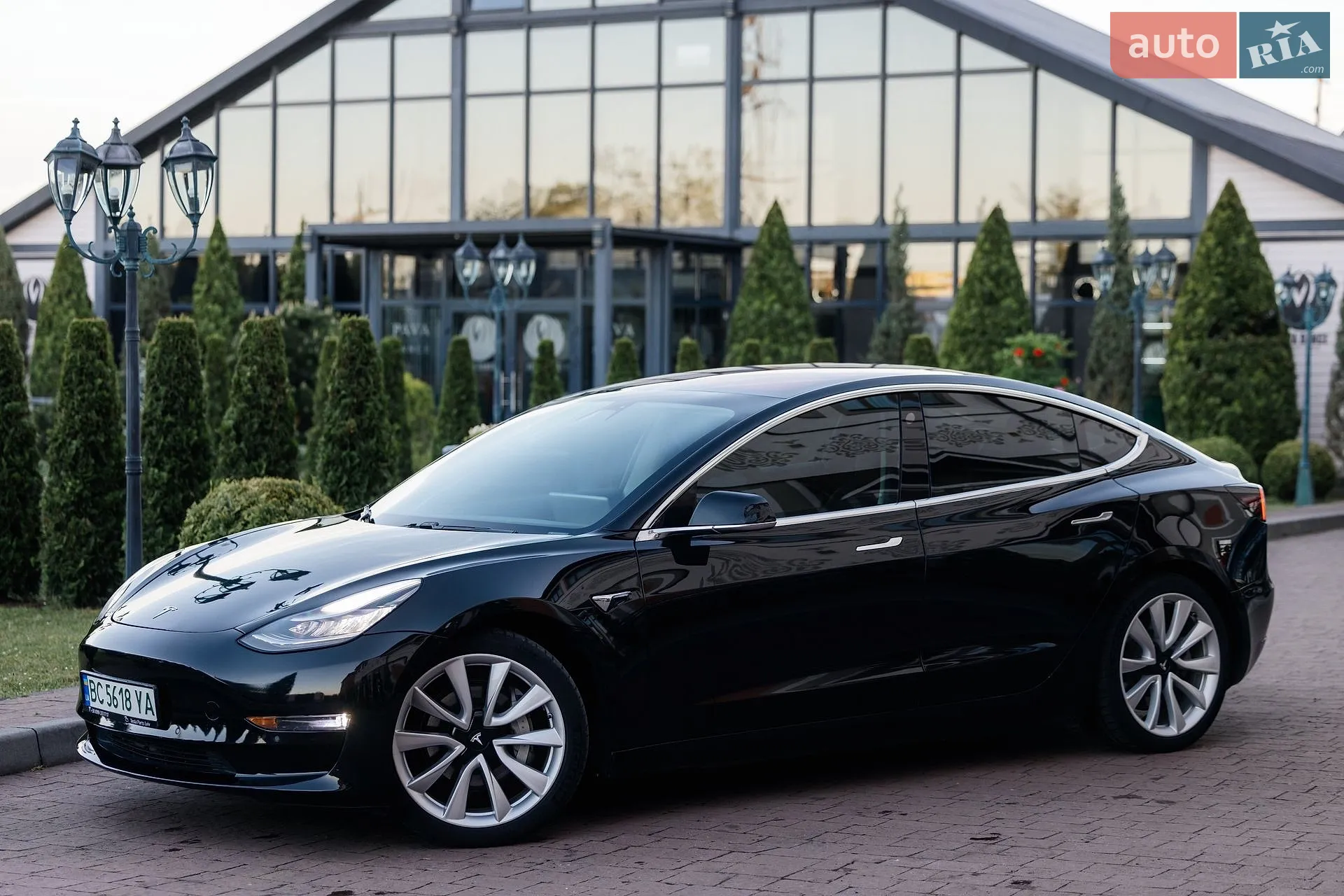 2018 Tesla Model 3 - мініатюра 9