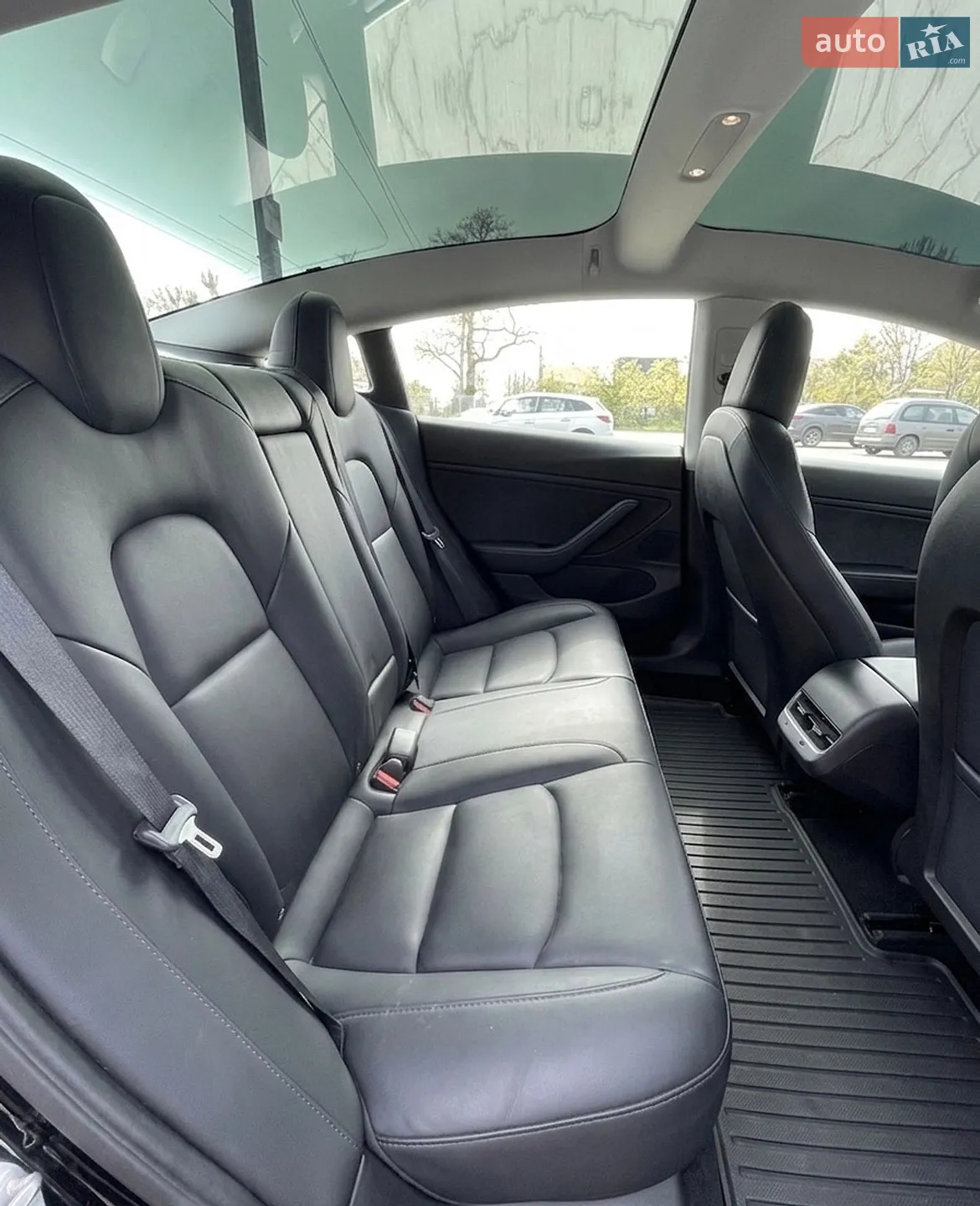 2019 Tesla Model 3 - мініатюра 4