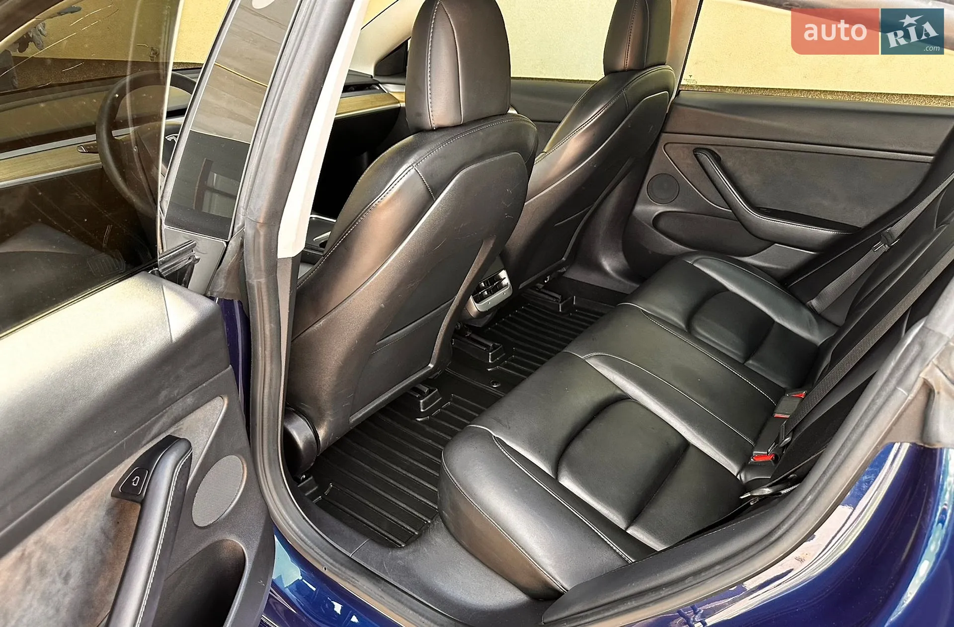 2022 Tesla Model 3 - мініатюра 8