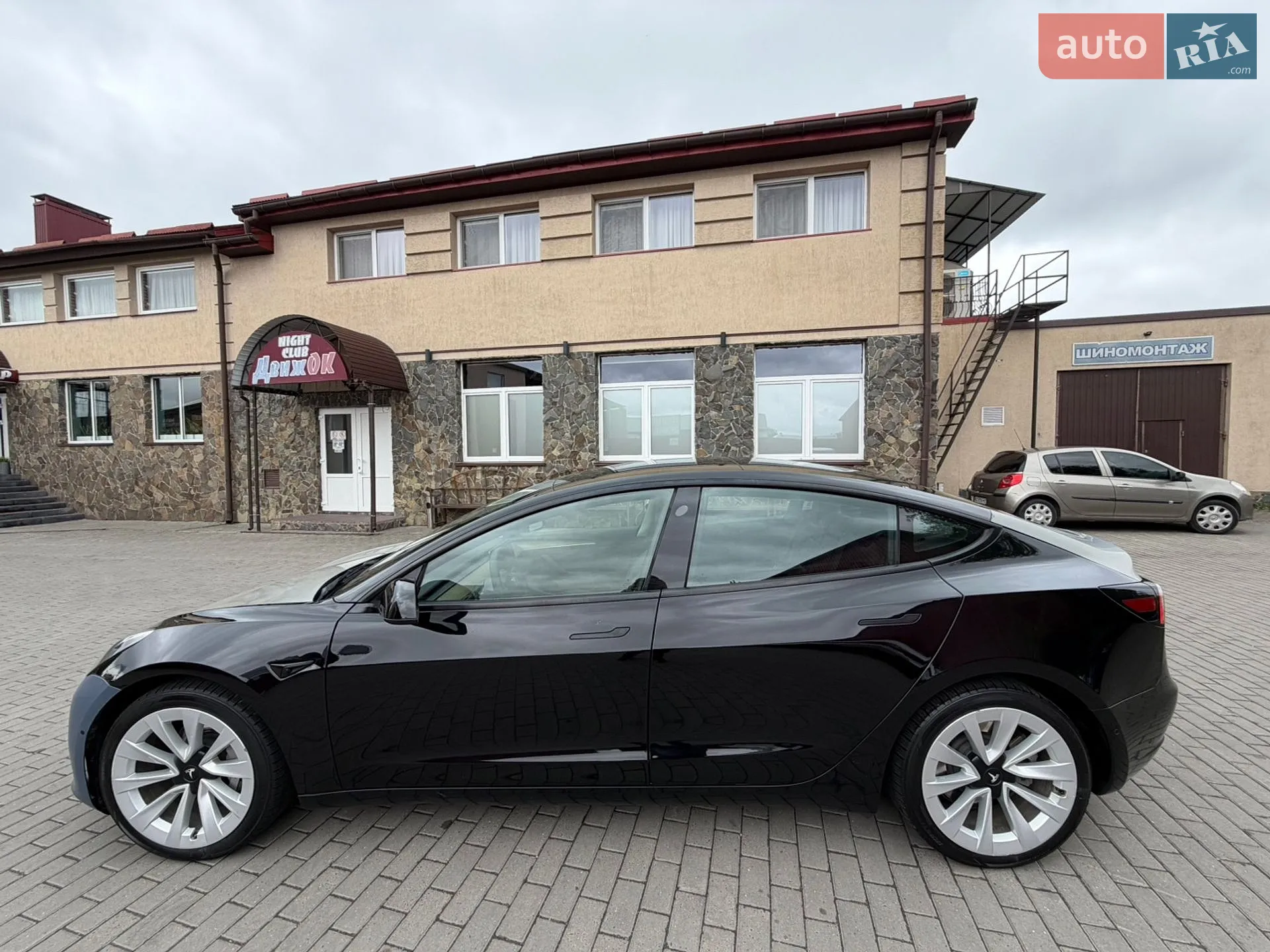 2021 Tesla Model 3 - мініатюра 10