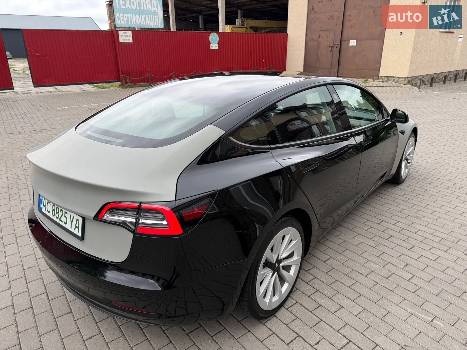2021 Tesla Model 3 - мініатюра 18