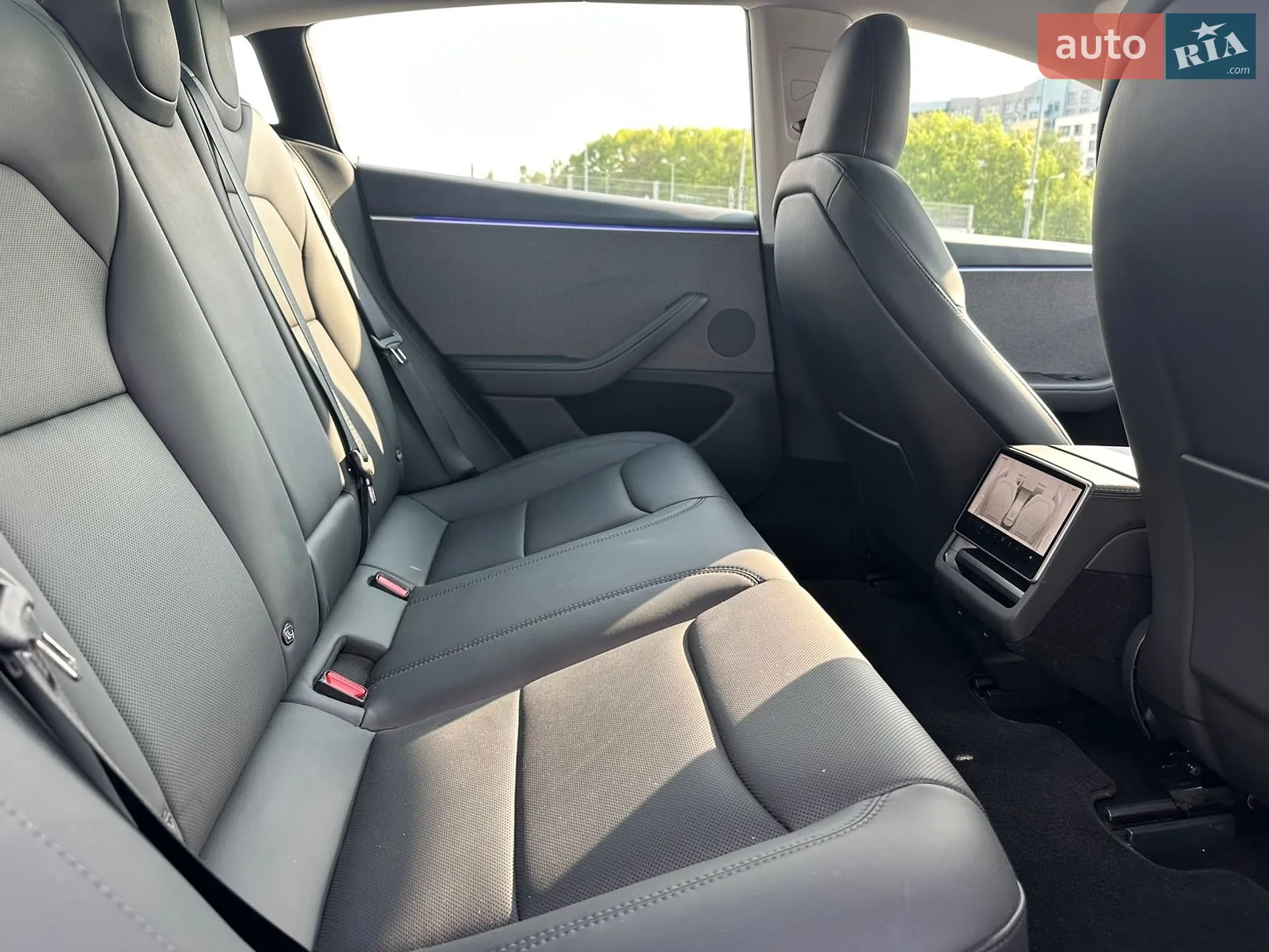 2024 Tesla Model 3 - мініатюра 16