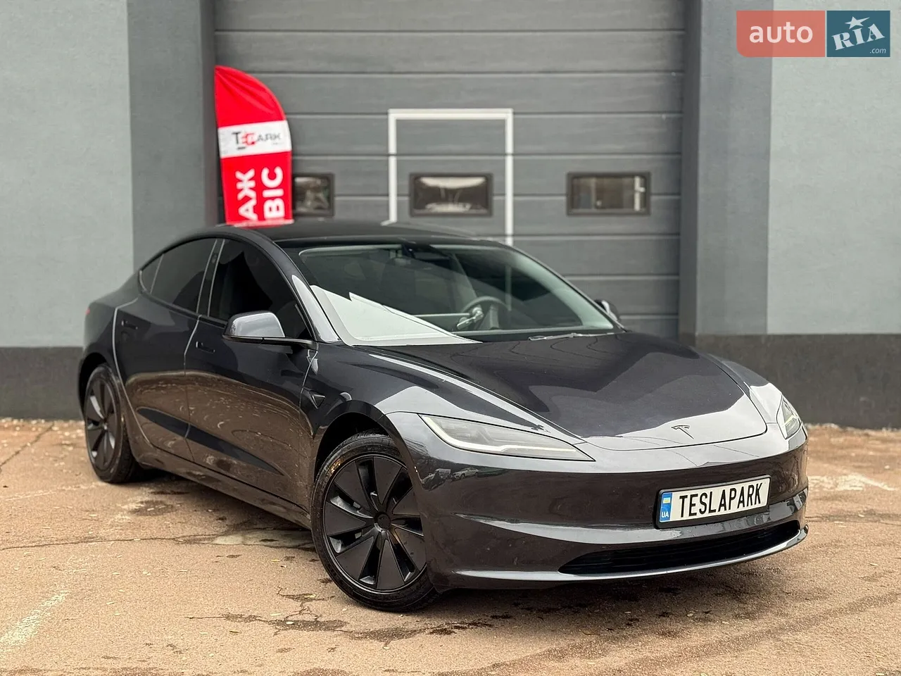 2025 Tesla Model Y - мініатюра 34
