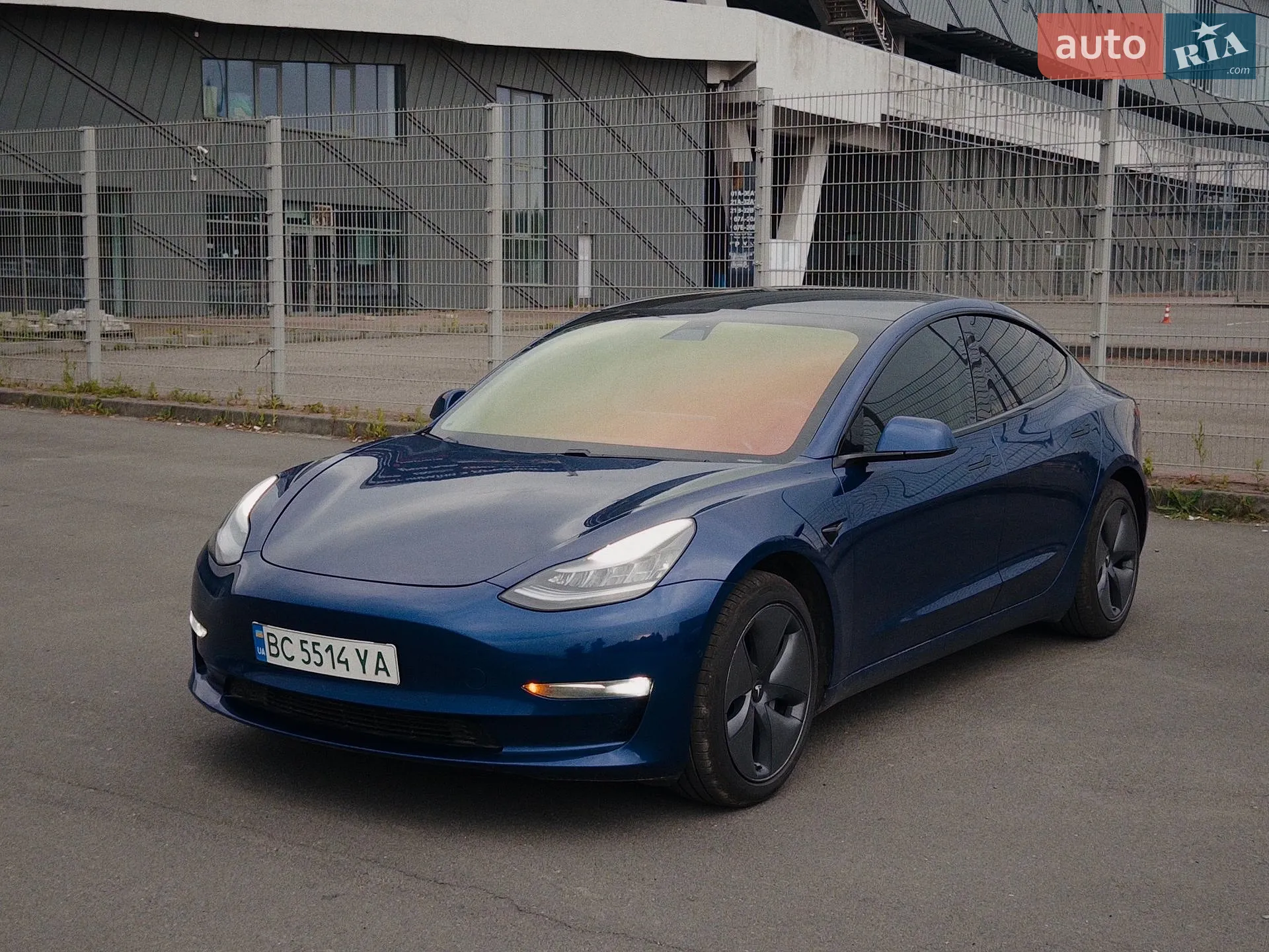 2019 Tesla Model 3 - фото 1