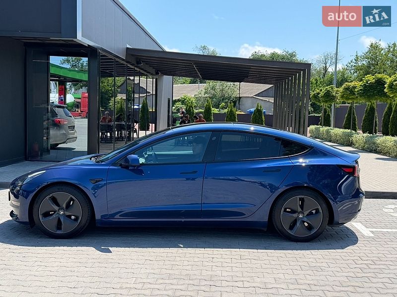 Седан Tesla Model 3 2021 в Одессе