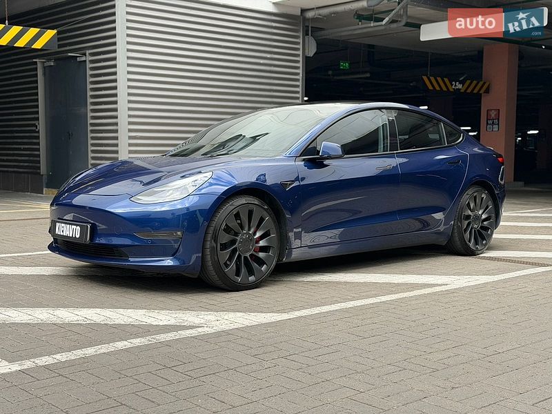 Tesla Model 3 2021