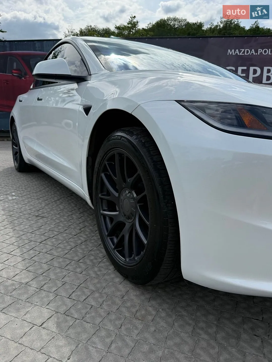 2024 Tesla Model 3 - мініатюра 10