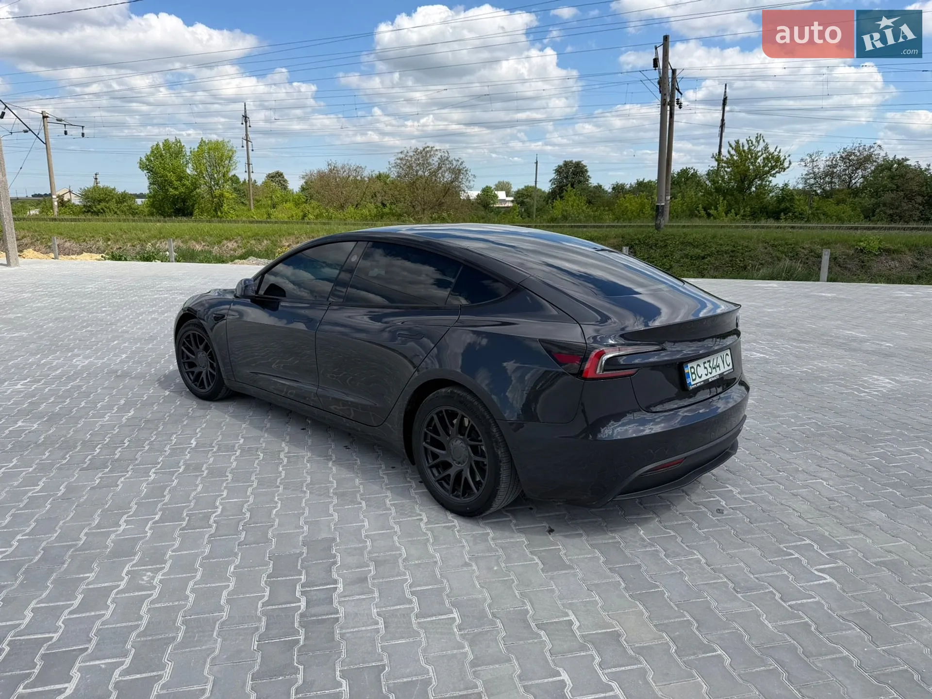 2024 Tesla Model 3 - мініатюра 8