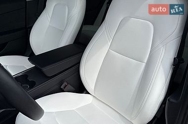 Седан Tesla Model 3 2021 в Дніпрі