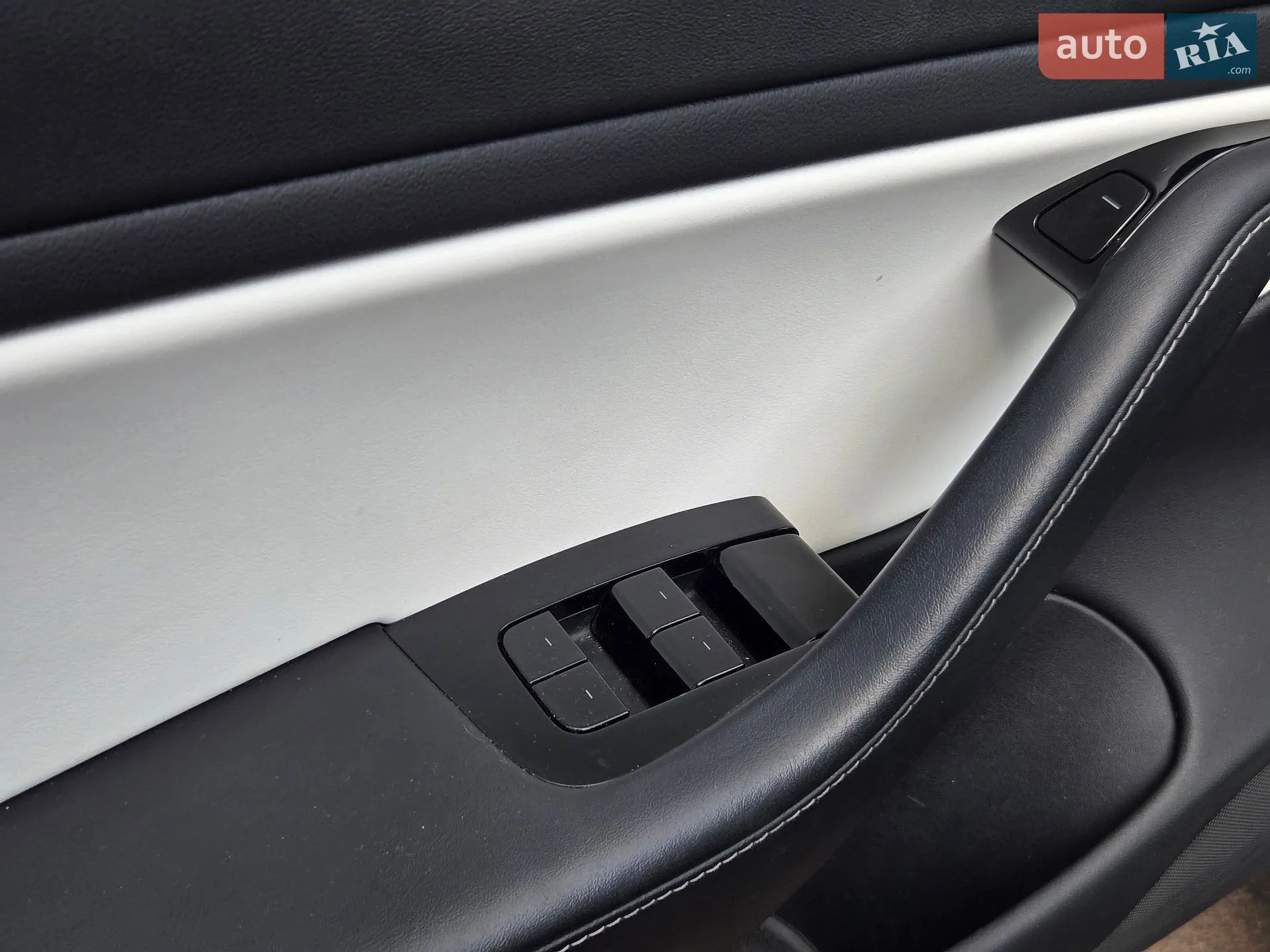 2019 Tesla Model 3 - мініатюра 26