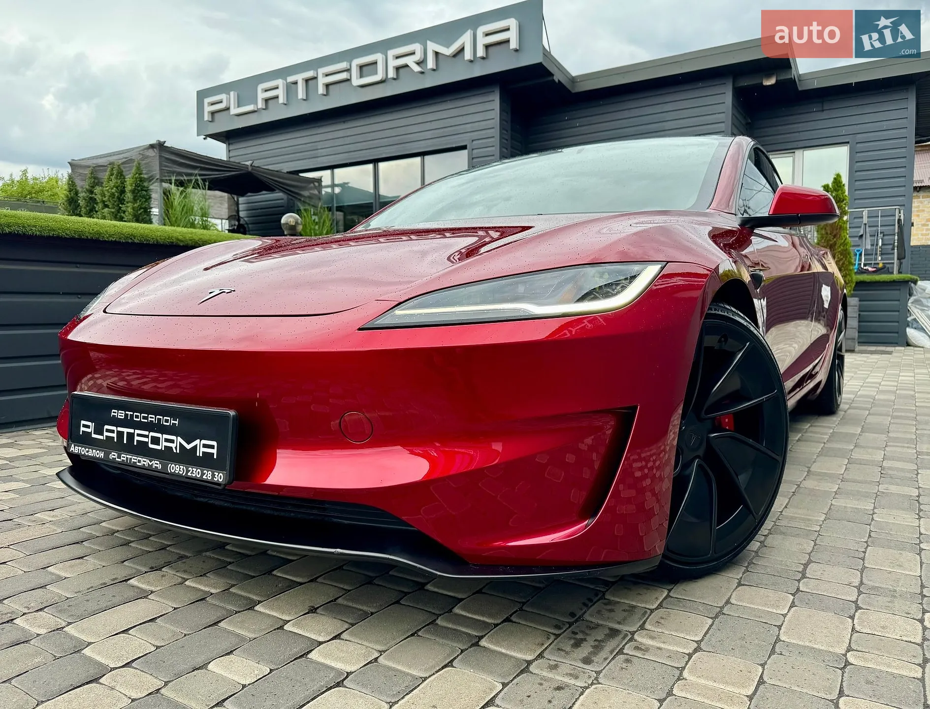 2024 Tesla Model 3 - фото 1