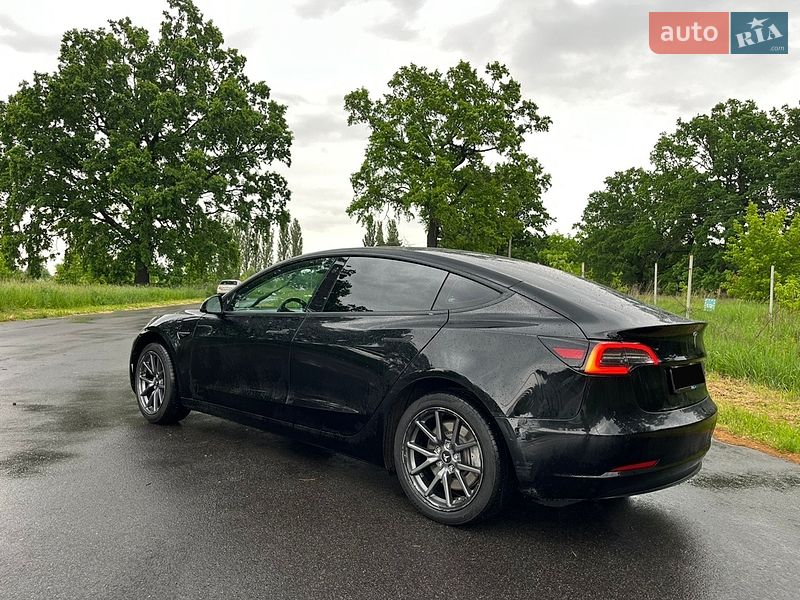 Седан Tesla Model 3 2018 в Києві