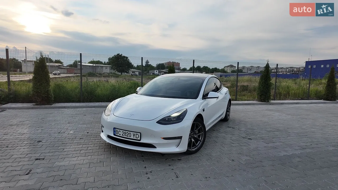 2021 Tesla Model 3 - мініатюра 11