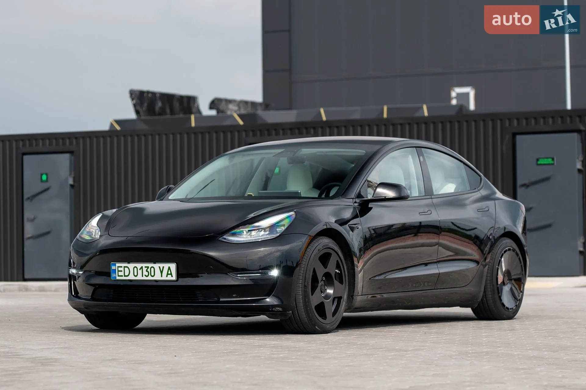 2018 Tesla Model 3 - мініатюра 3