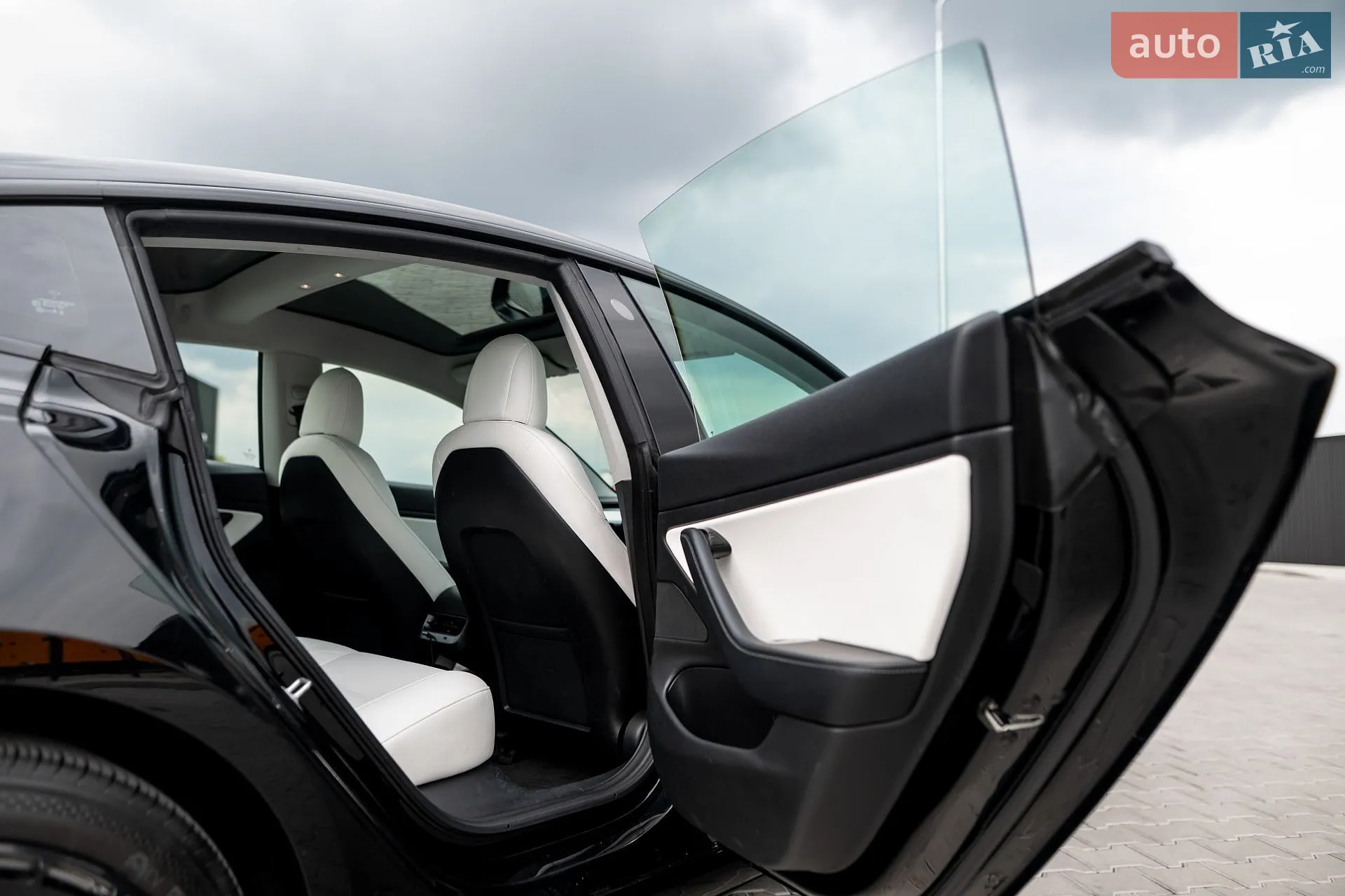 2018 Tesla Model 3 - мініатюра 27