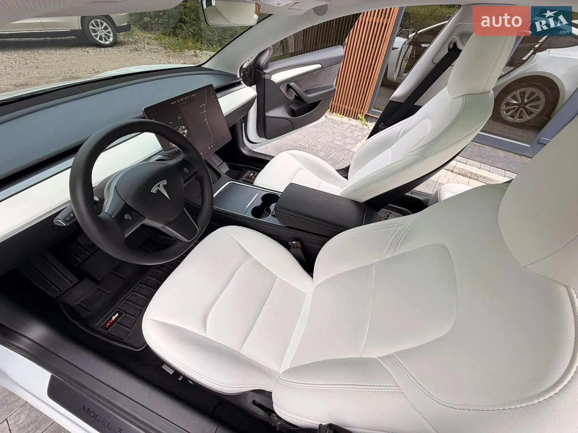 2023 Tesla Model 3 - мініатюра 16