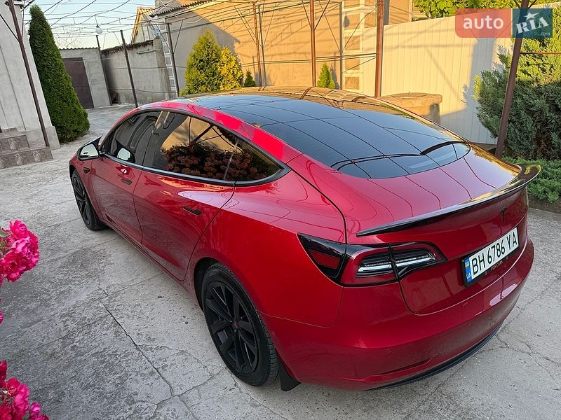 Седан Tesla Model 3 2022 в Одесі