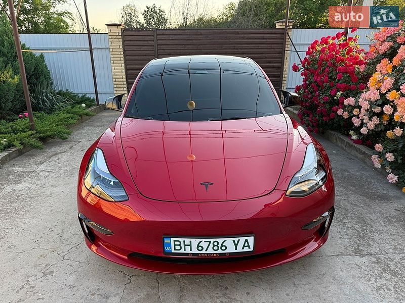 Седан Tesla Model 3 2022 в Одесі