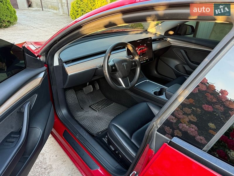 Седан Tesla Model 3 2022 в Одесі