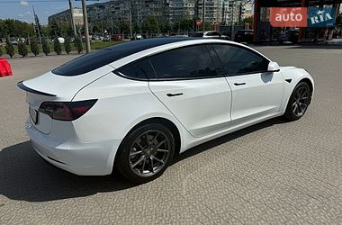Седан Tesla Model 3 2021 в Полтаві