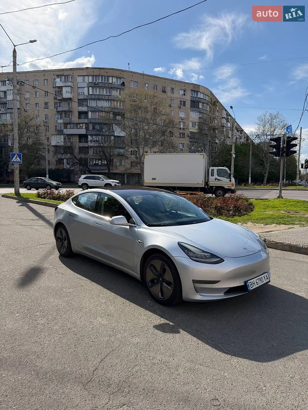 2017 Tesla Model 3 - фото 1