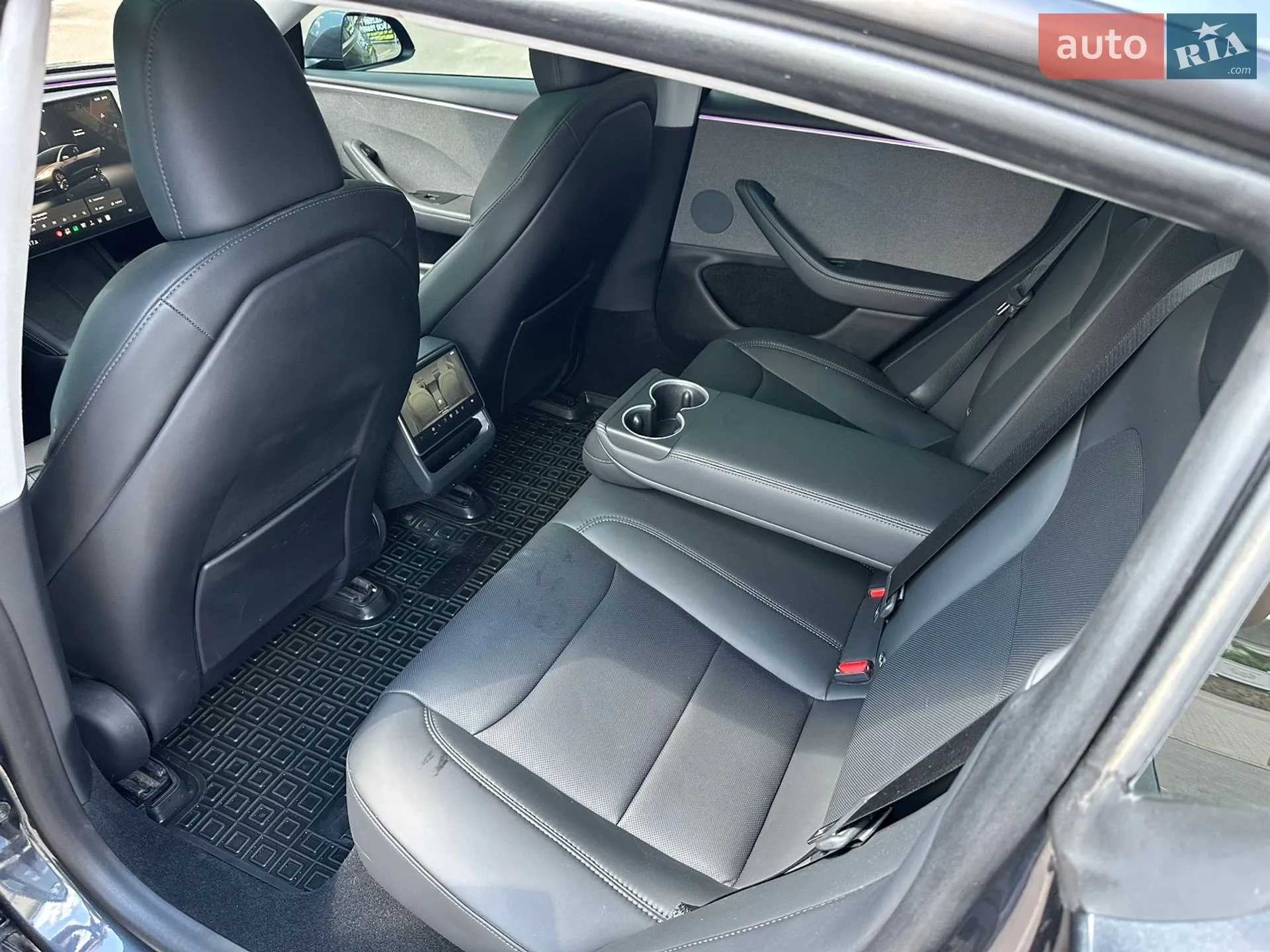 2024 Tesla Model 3 - мініатюра 10