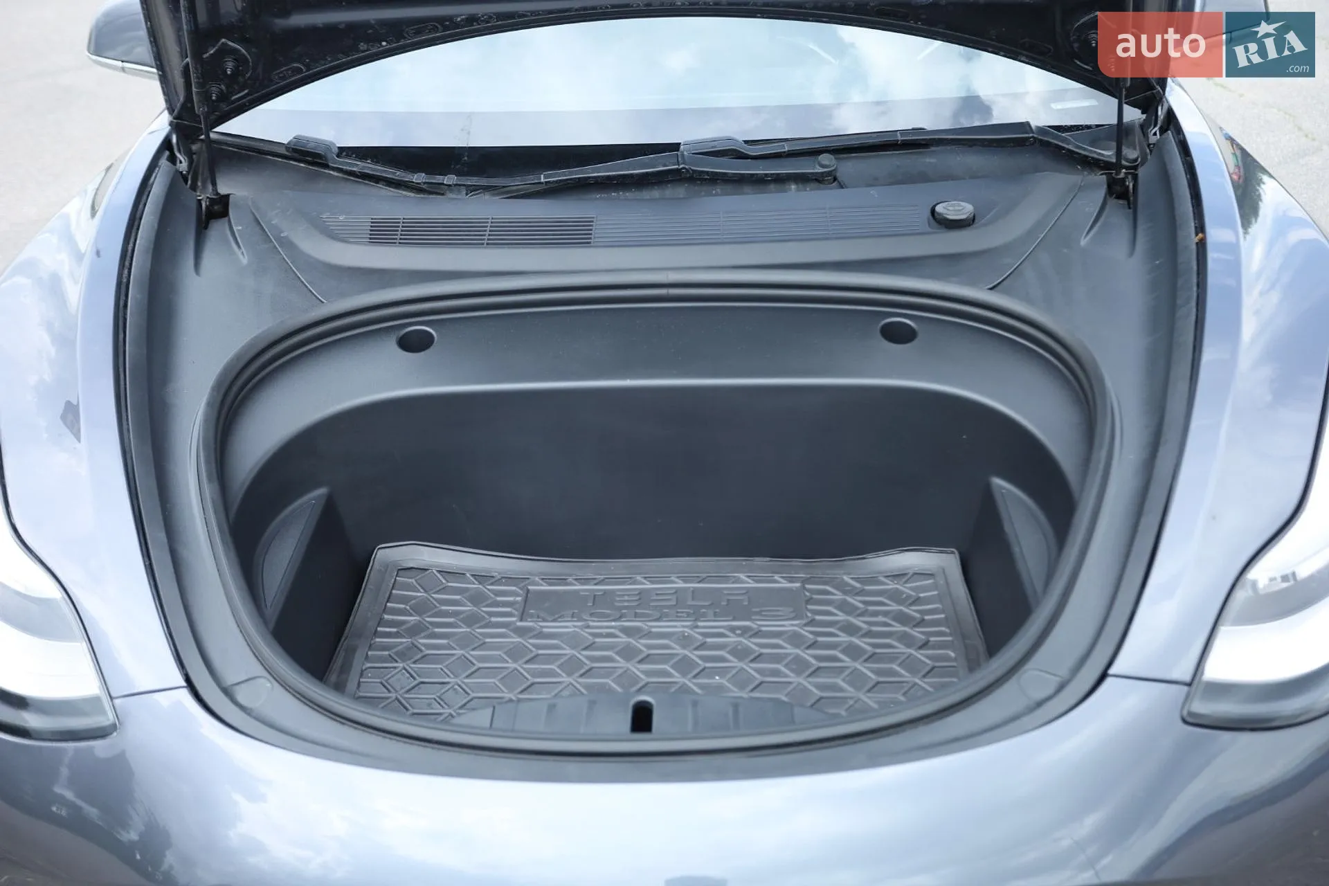 2020 Tesla Model 3 - мініатюра 9