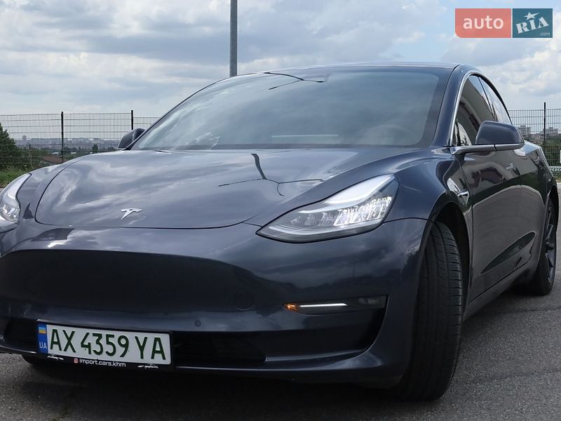 Седан Tesla Model 3 2020 в Харькове