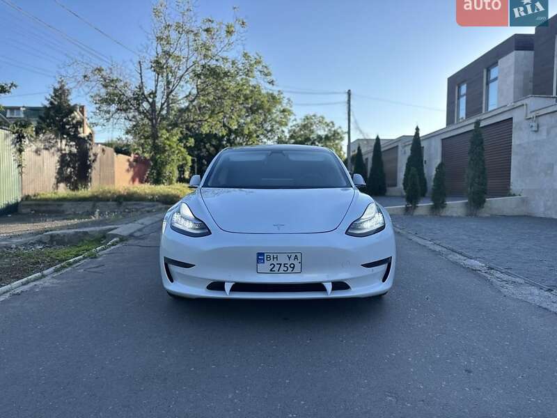 Tesla Model 3 2019 Tesla Model 3 2019