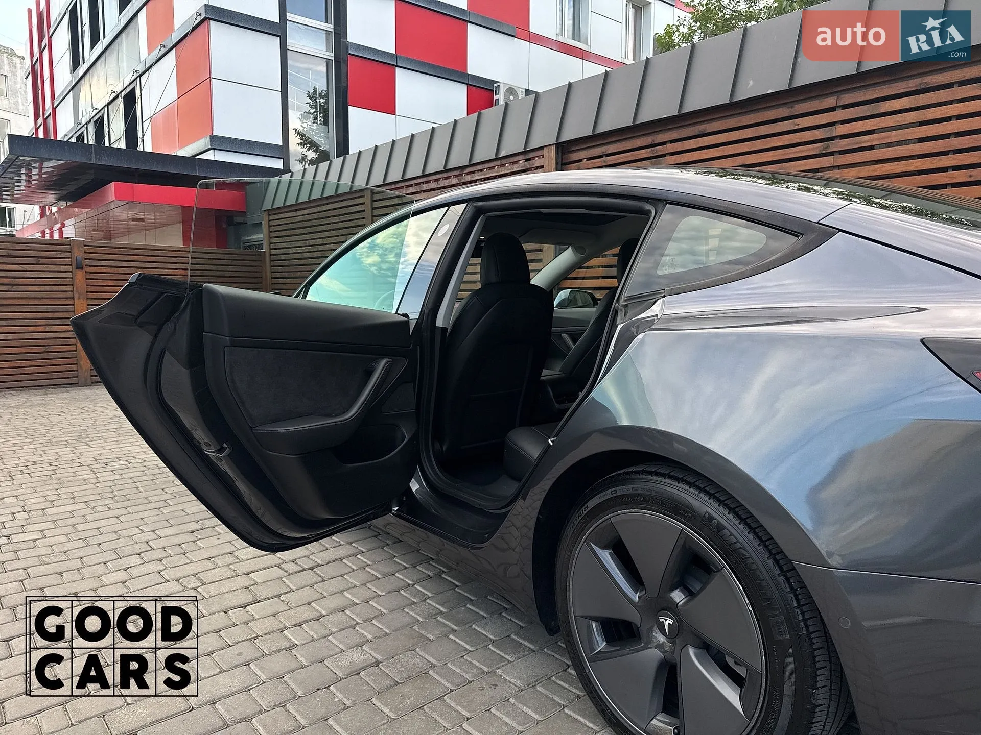 2020 Tesla Model 3 - мініатюра 31