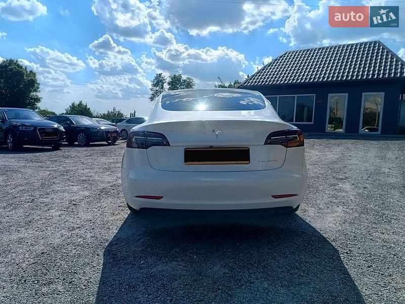 Седан Tesla Model 3 2019 в Казатине фото 5 Седан Tesla Model 3 2019 в Казатине
