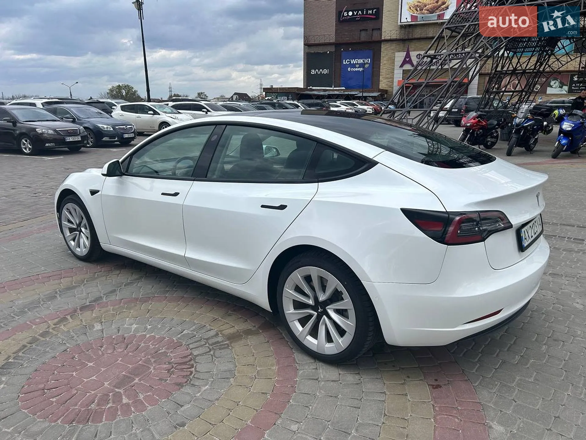 2022 Tesla Model 3 - мініатюра 15