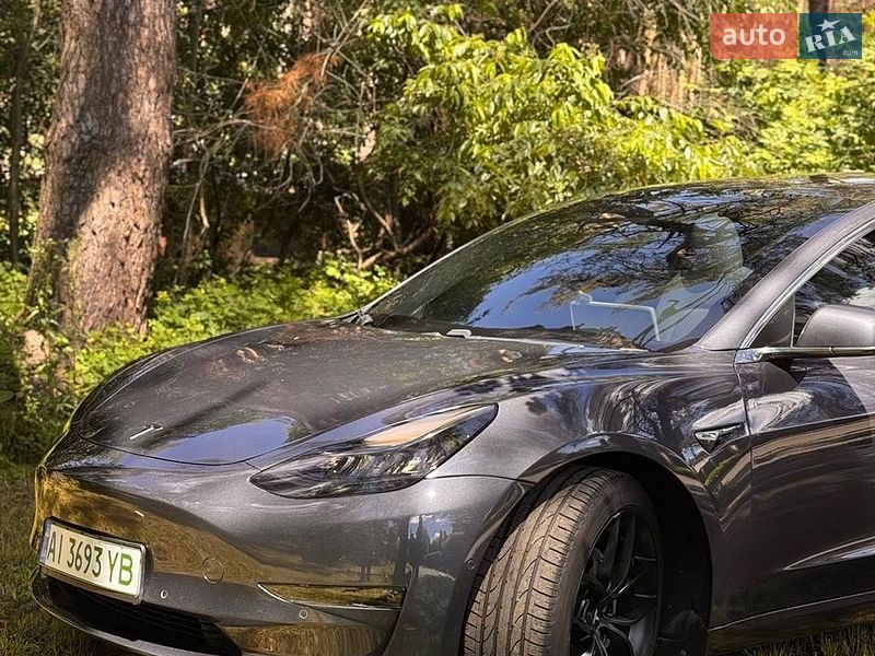 Седан Tesla Model 3 2018 в Киеве