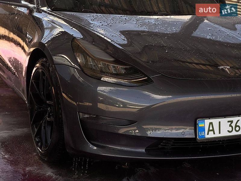 Седан Tesla Model 3 2018 в Киеве