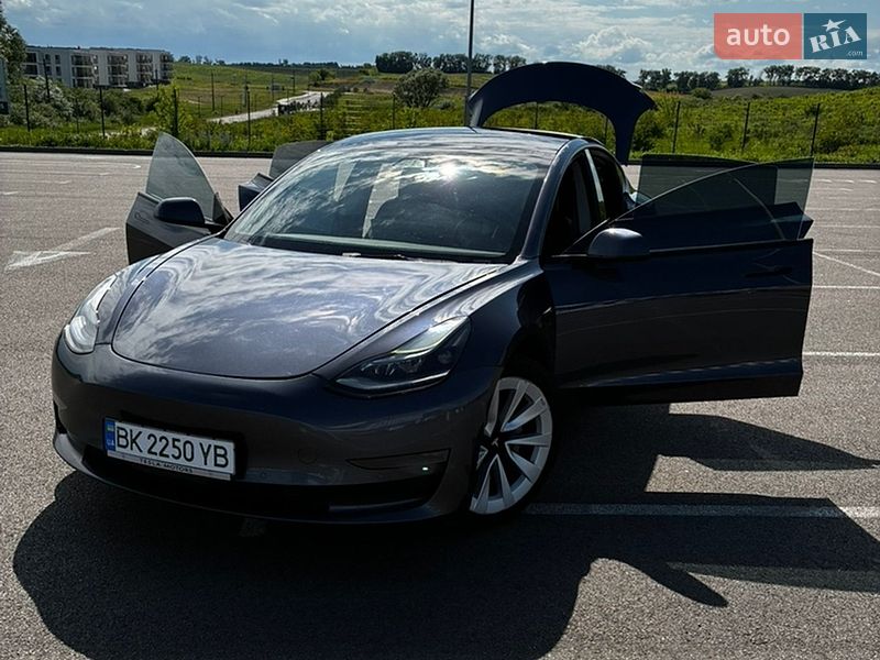 Седан Tesla Model 3 2022 в Рівному фото 7 Седан Tesla Model 3 2022 в Рівному
