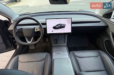 Седан Tesla Model 3 2024 в Києві