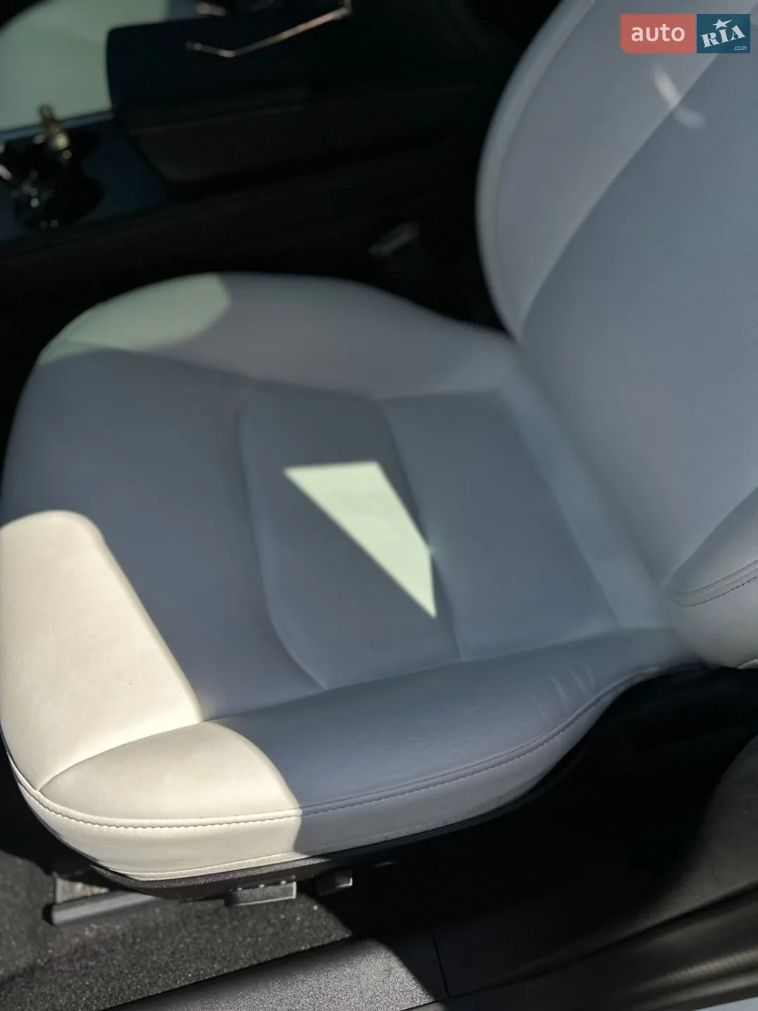 2022 Tesla Model 3 - мініатюра 25