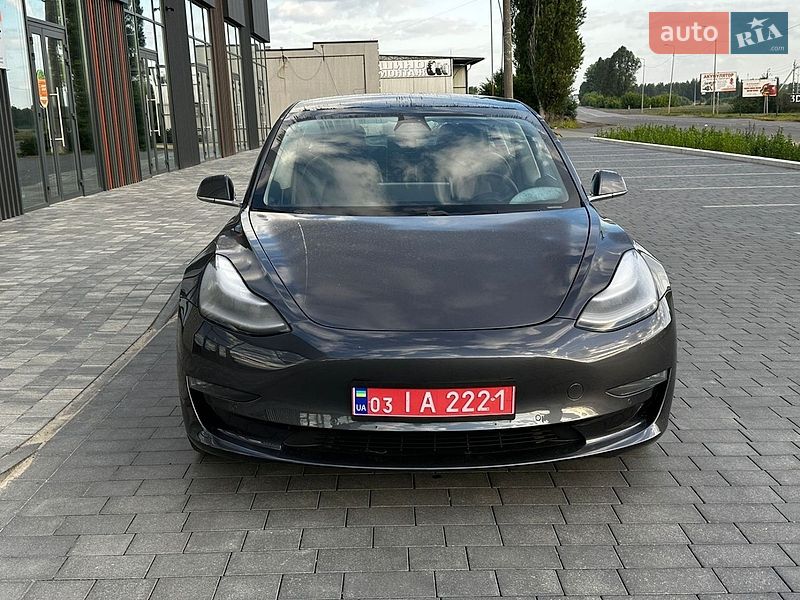 Седан Tesla Model 3 2019 в Киеве фото 5 Седан Tesla Model 3 2019 в Киеве